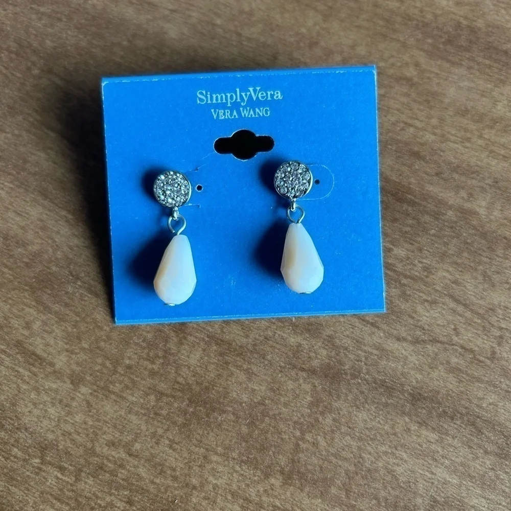 Simply Vera Vera Wang Drop Earrings Formal Business Wedding Party - Picture 3 of 4